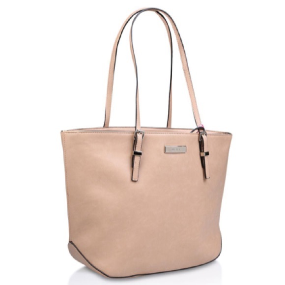 tote nine west